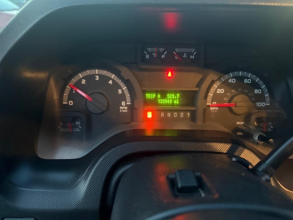 Ford Econoline E-350 XL Super Duty Extended 2013