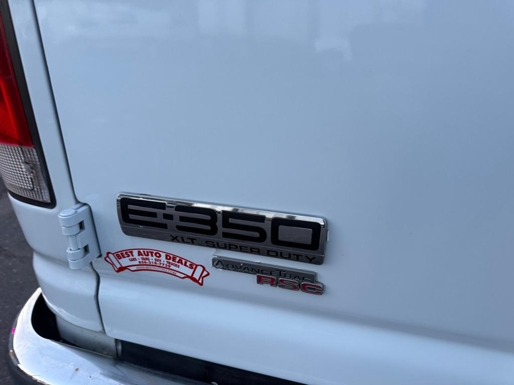 Ford Econoline E-350 XL Super Duty Extended 2013