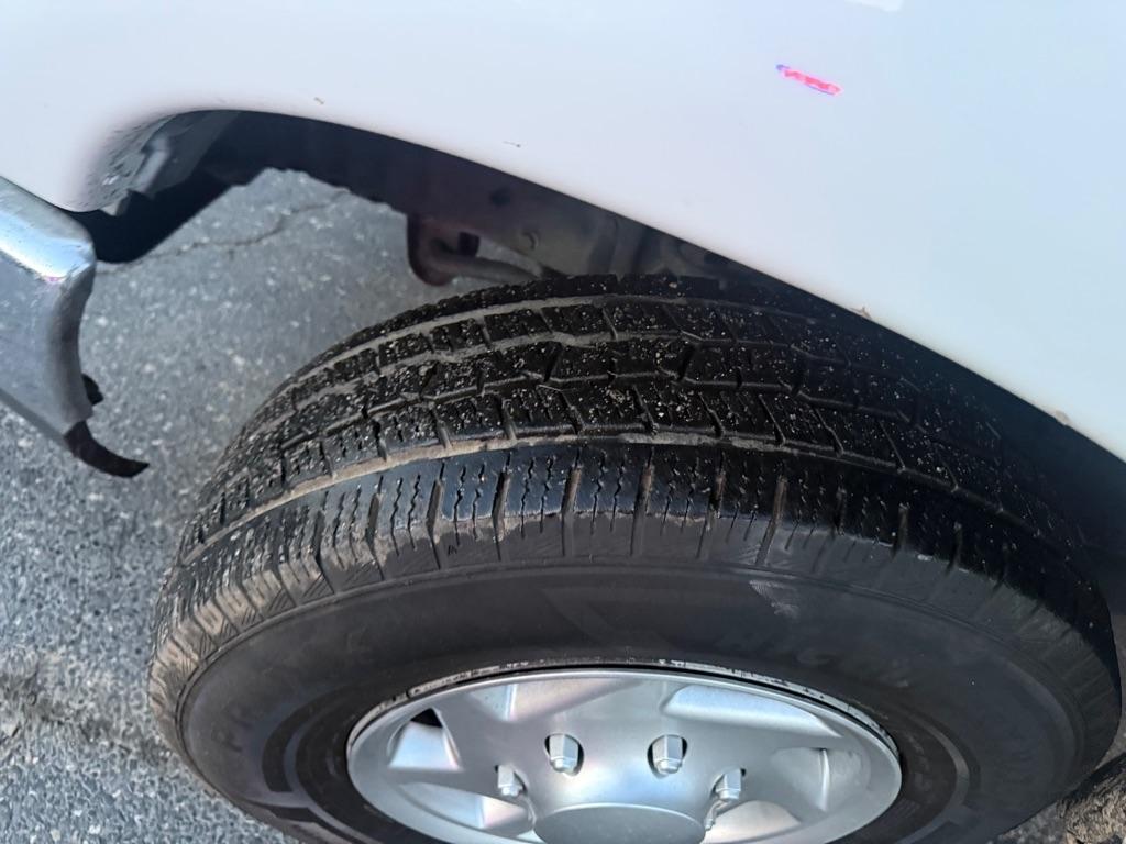 Ford Econoline E-350 XL Super Duty Extended 2013