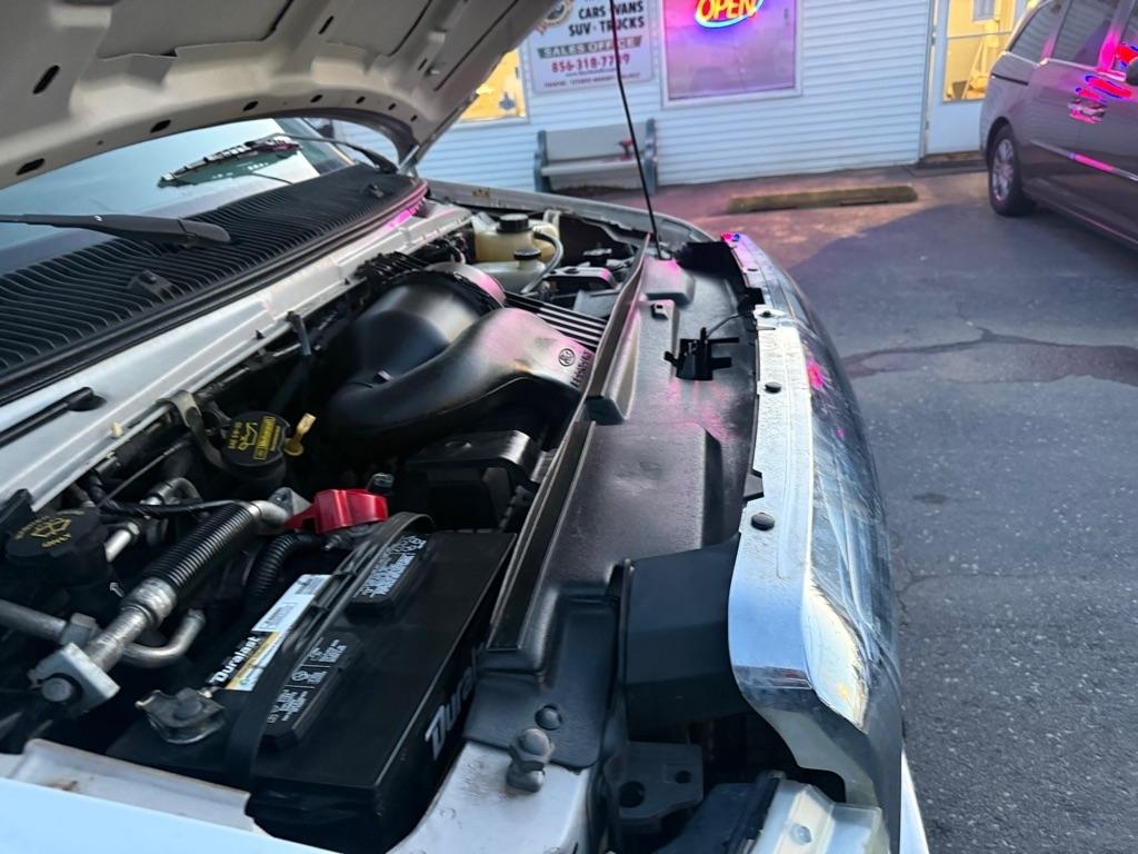 Ford Econoline E-350 XL Super Duty Extended 2013