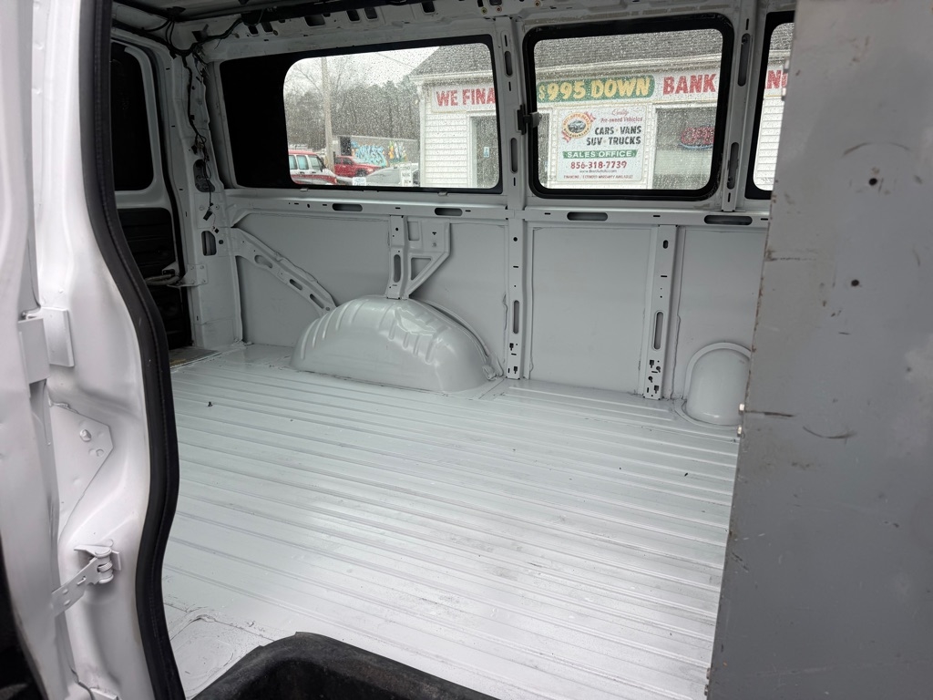 GMC Savana G2500 Cargo 2013