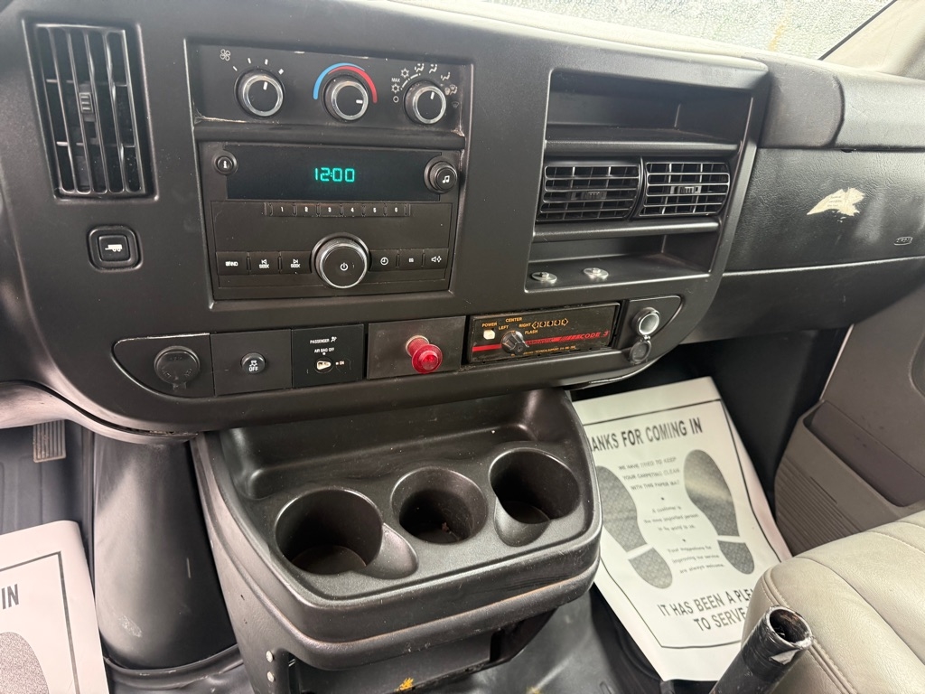 GMC Savana G2500 Cargo 2013