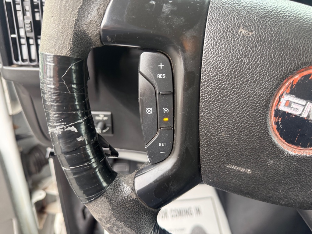 GMC Savana G2500 Cargo 2013