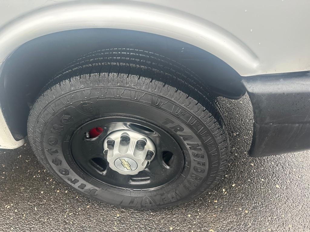 Chevrolet Express 2500 Cargo 2011