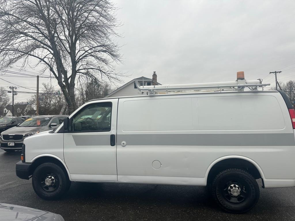 Chevrolet Express 2500 Cargo 2011