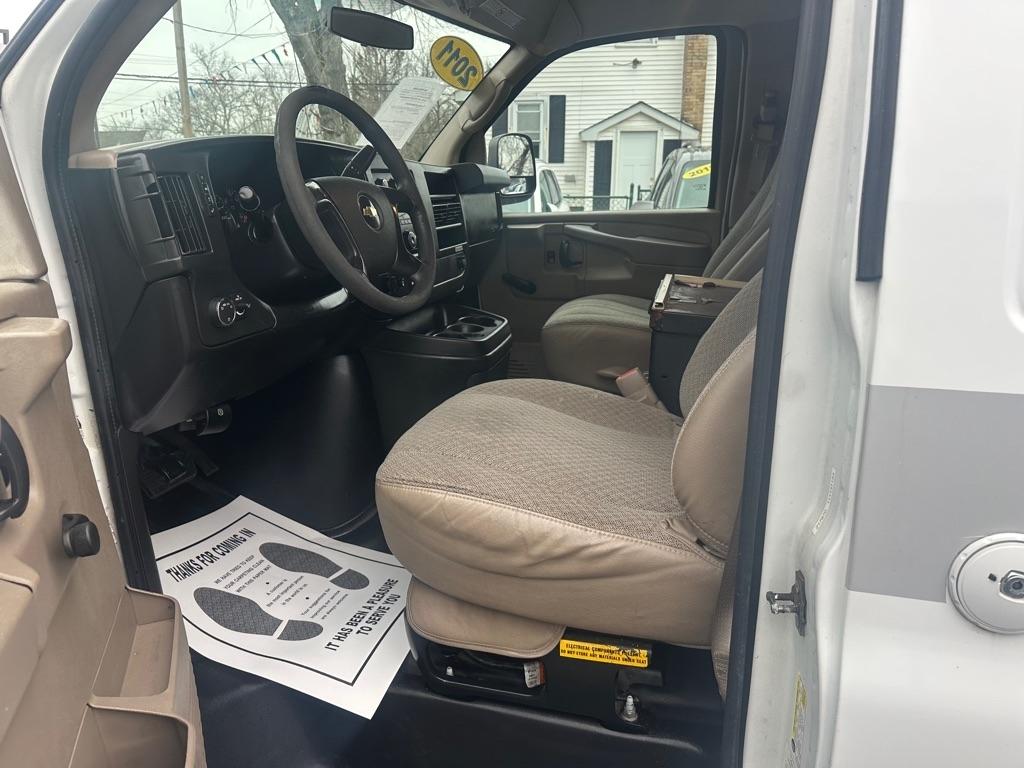 Chevrolet Express 2500 Cargo 2011