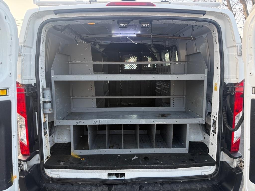 Ford Transit 250 Van Low Roof 60/40 Pass.130-in. WB 2016