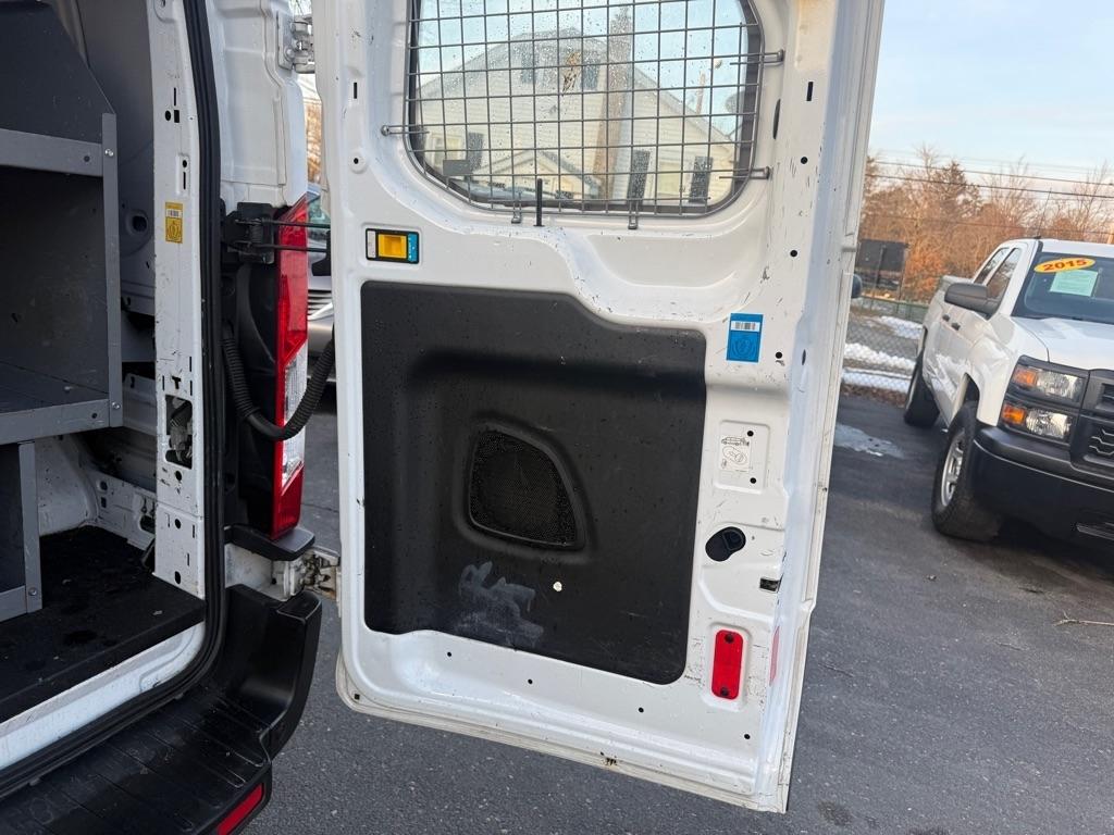 Ford Transit 250 Van Low Roof 60/40 Pass.130-in. WB 2016