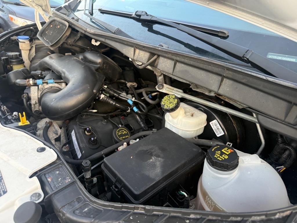 Ford Transit 250 Van Low Roof 60/40 Pass.130-in. WB 2016