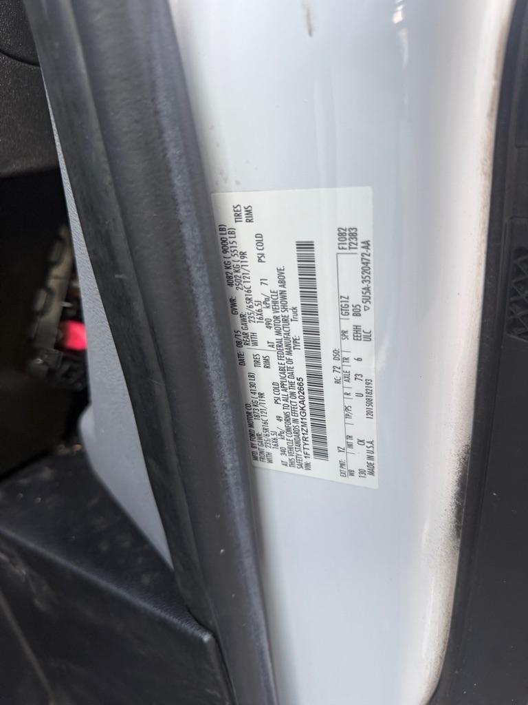 Ford Transit 250 Van Low Roof 60/40 Pass.130-in. WB 2016