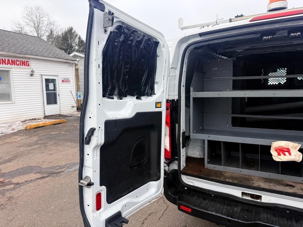 Ford Transit 250 Van Low Roof 60/40 Pass.130-in. WB 2016