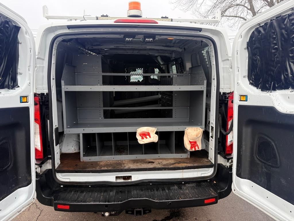 Ford Transit 250 Van Low Roof 60/40 Pass.130-in. WB 2016