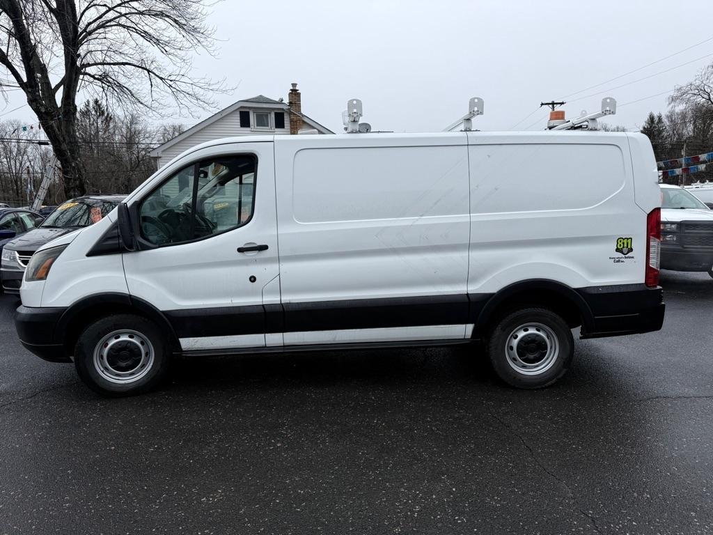 Ford Transit 250 Van Low Roof 60/40 Pass.130-in. WB 2016