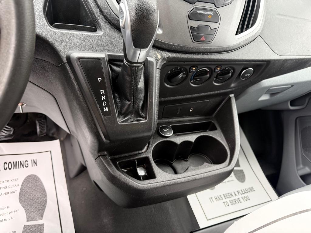 Ford Transit 250 Van Low Roof 60/40 Pass.130-in. WB 2016