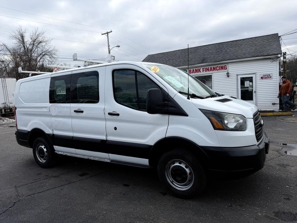 Ford Transit 250 Van Low Roof 60/40 Pass.130-in. WB 2015