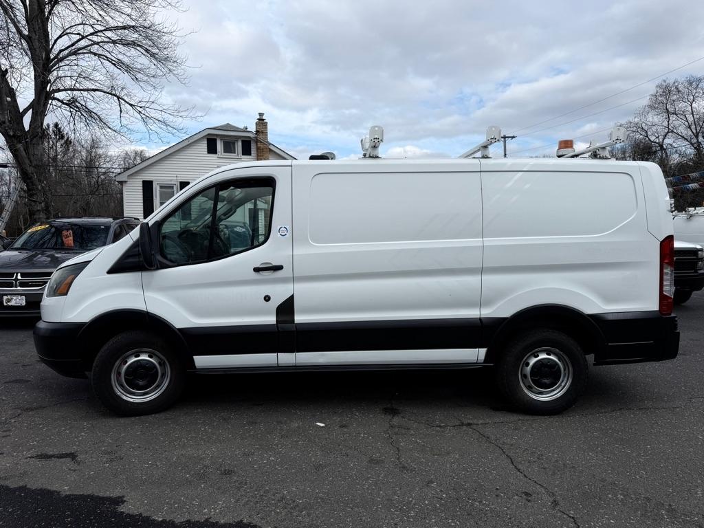 Ford Transit 250 Van Low Roof 60/40 Pass.130-in. WB 2015