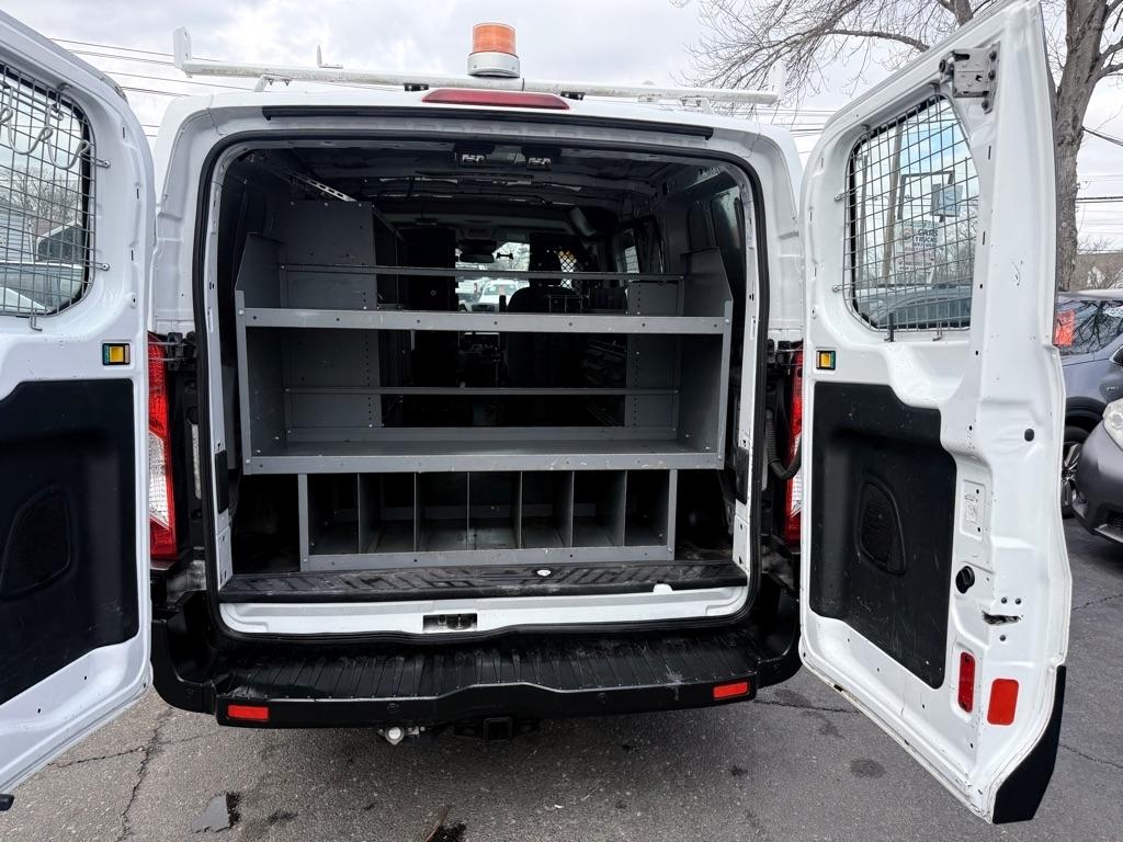 Ford Transit 250 Van Low Roof 60/40 Pass.130-in. WB 2015