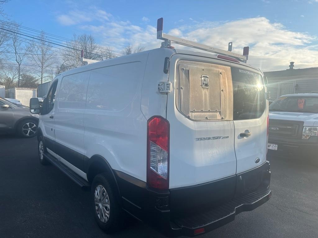 Ford Transit 250 Van Low Roof 60/40 Pass.130-in. WB 2016