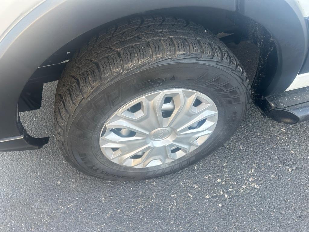 Ford Transit 250 Van Low Roof 60/40 Pass.130-in. WB 2016