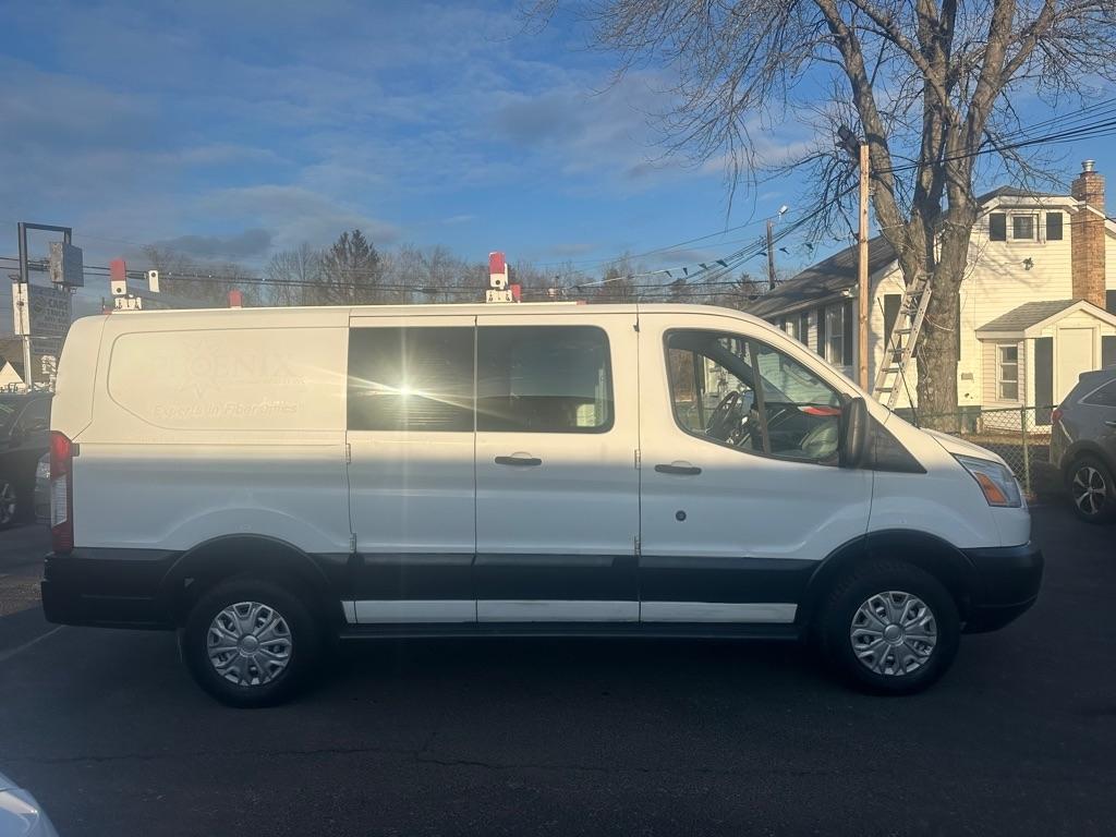 Ford Transit 250 Van Low Roof 60/40 Pass.130-in. WB 2016