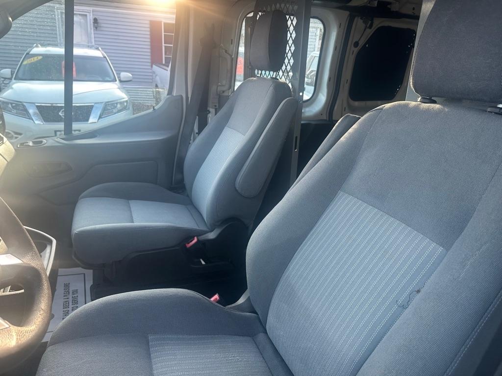 Ford Transit 250 Van Low Roof 60/40 Pass.130-in. WB 2016
