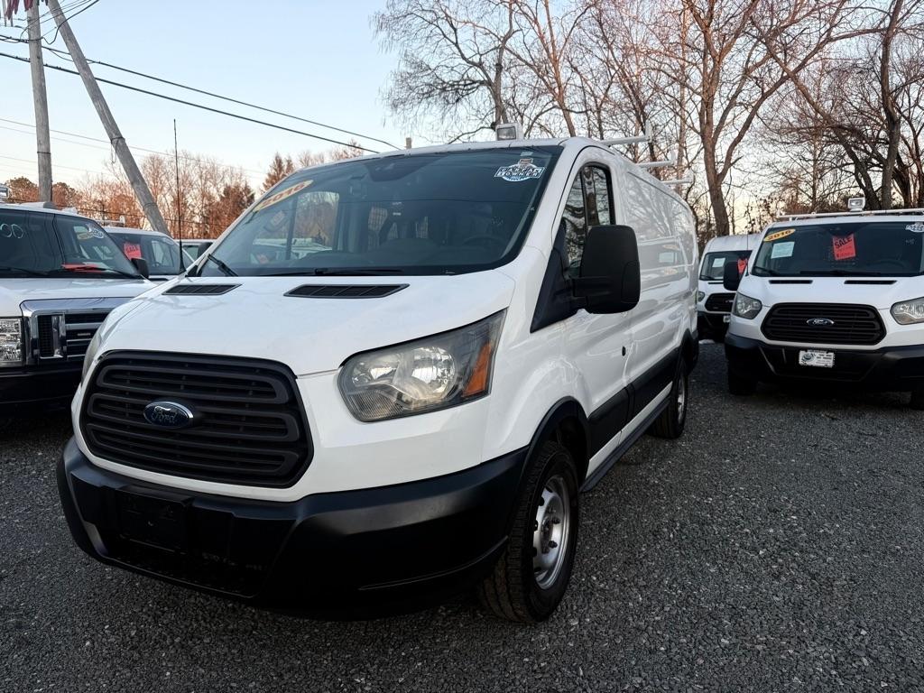 Ford Transit 250 Van Low Roof 60/40 Pass.130-in. WB 2016