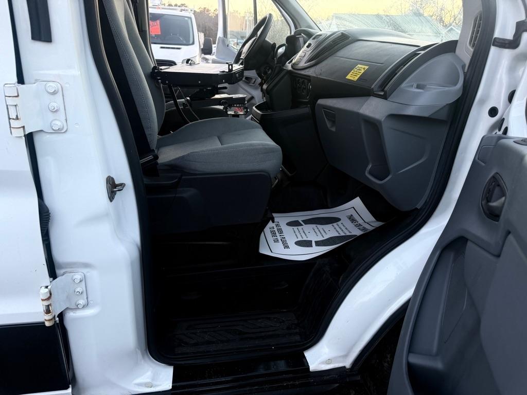 Ford Transit 250 Van Low Roof 60/40 Pass.130-in. WB 2016
