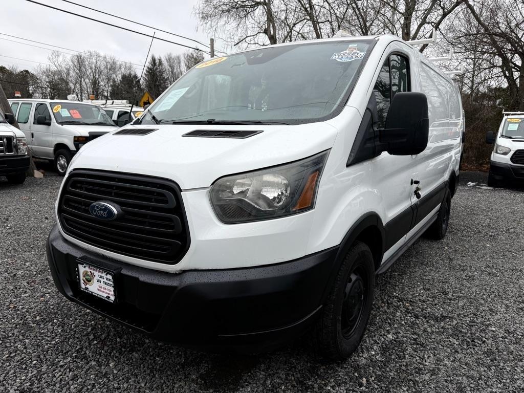 Ford Transit 250 Van Low Roof 60/40 Pass.130-in. WB 2016