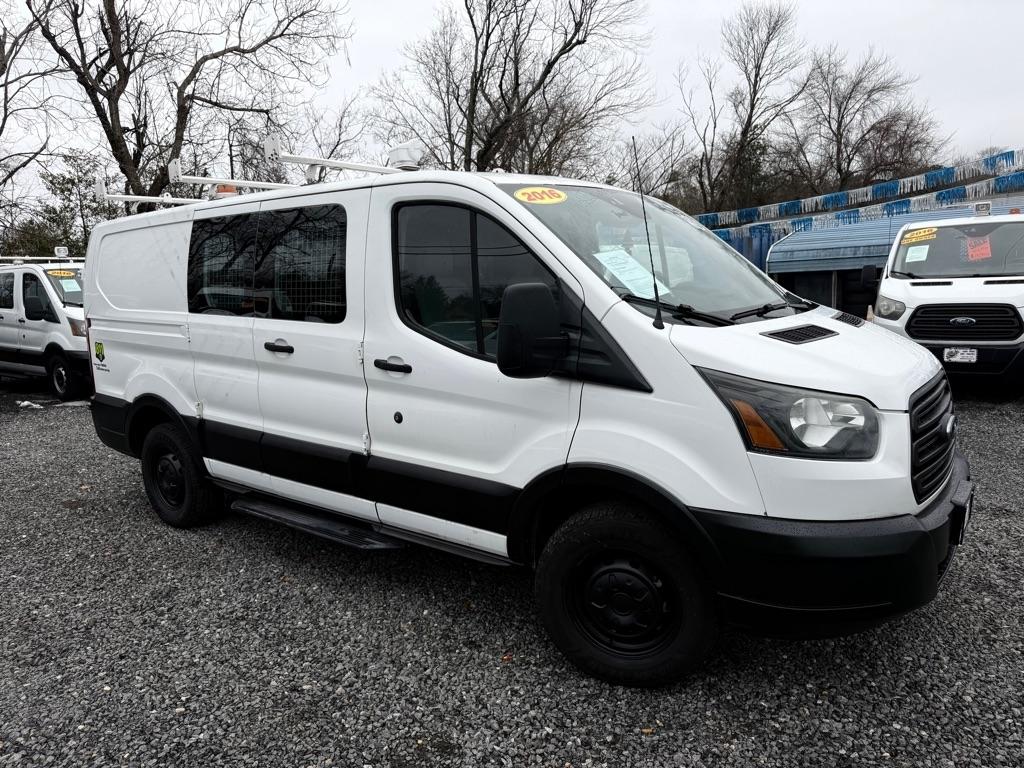 Ford Transit 250 Van Low Roof 60/40 Pass.130-in. WB 2016