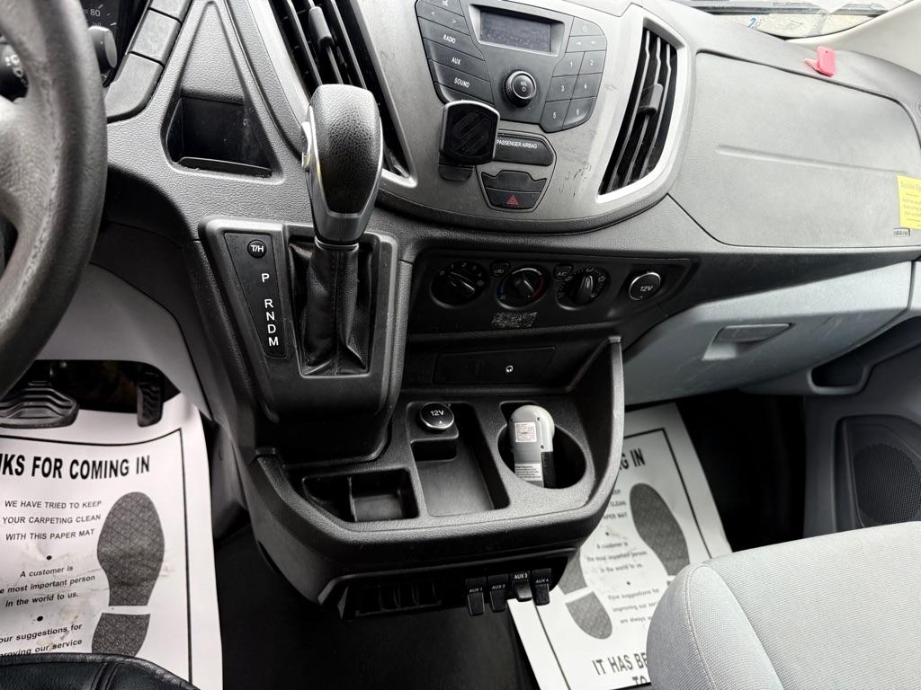 Ford Transit 250 Van Low Roof 60/40 Pass.130-in. WB 2016