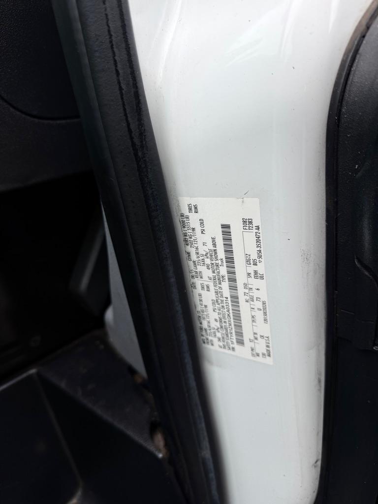 Ford Transit 250 Van Low Roof 60/40 Pass.130-in. WB 2016