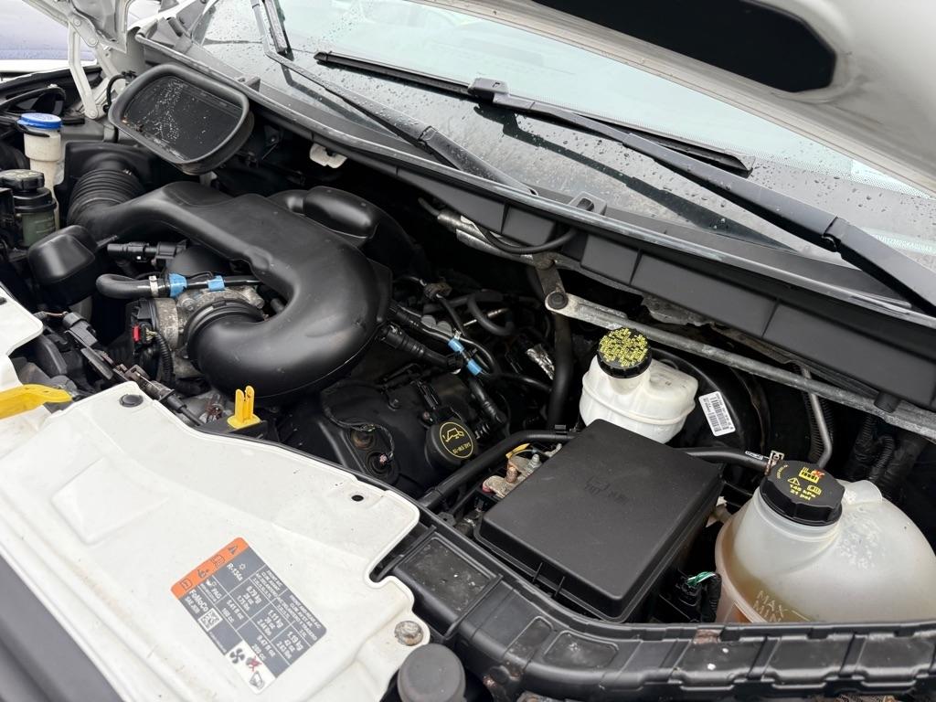 Ford Transit 250 Van Low Roof 60/40 Pass.130-in. WB 2016