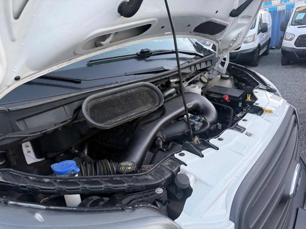 Ford Transit 250 Van Low Roof 60/40 Pass.130-in. WB 2016