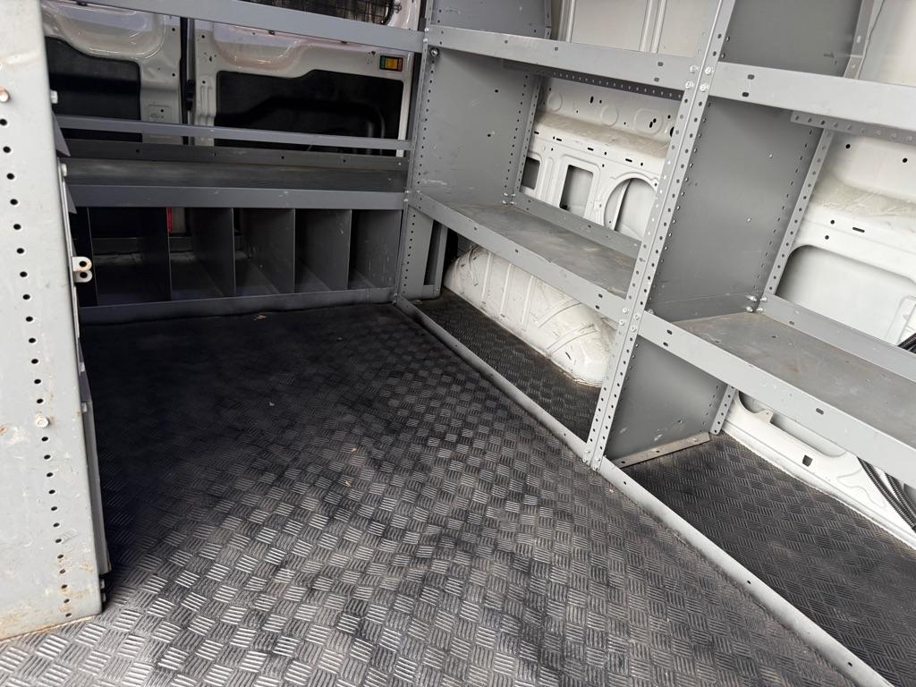 Ford Transit 250 Van Low Roof 60/40 Pass.130-in. WB 2016