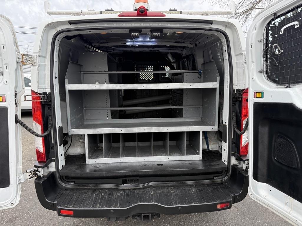 Ford Transit 250 Van Low Roof 60/40 Pass.130-in. WB 2016