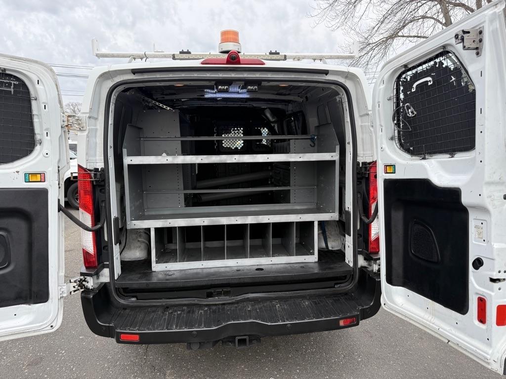 Ford Transit 250 Van Low Roof 60/40 Pass.130-in. WB 2016