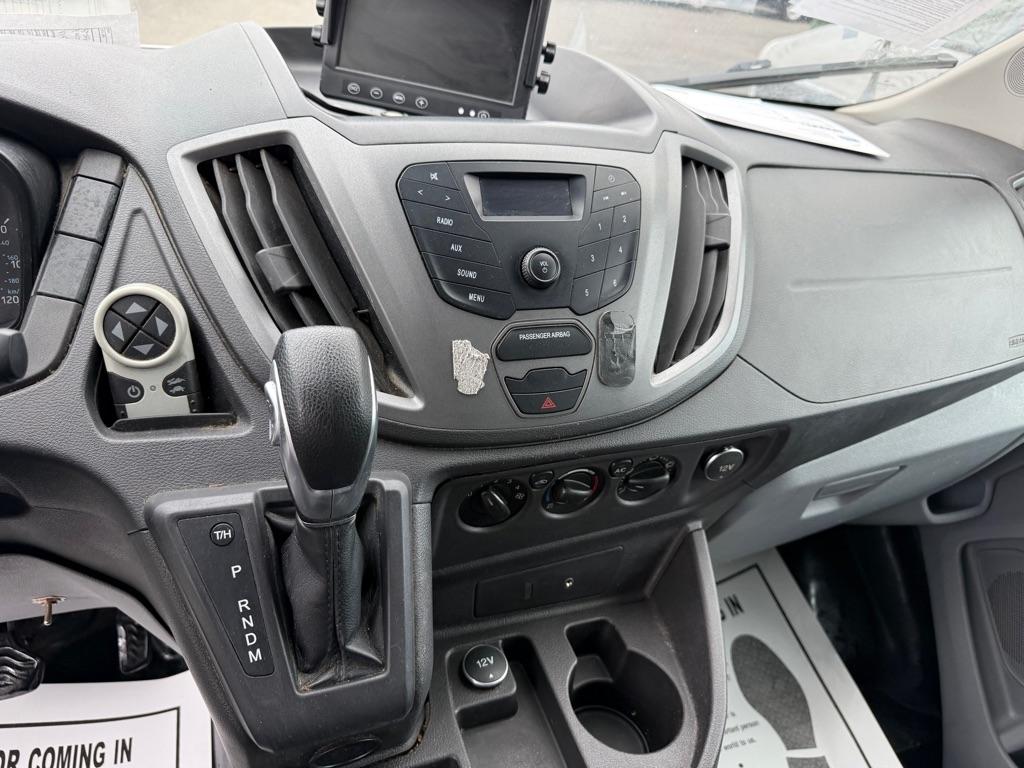 Ford Transit 250 Van Low Roof 60/40 Pass.130-in. WB 2016