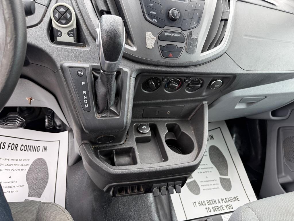 Ford Transit 250 Van Low Roof 60/40 Pass.130-in. WB 2016