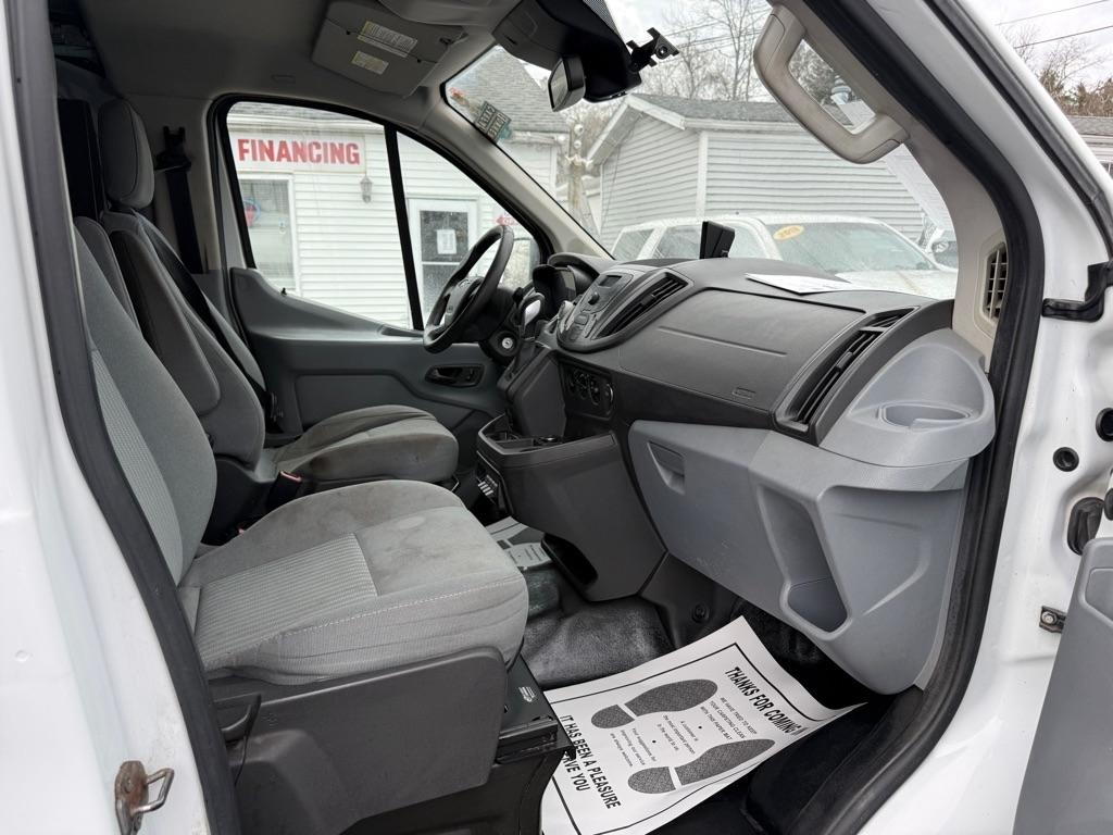 Ford Transit 250 Van Low Roof 60/40 Pass.130-in. WB 2016