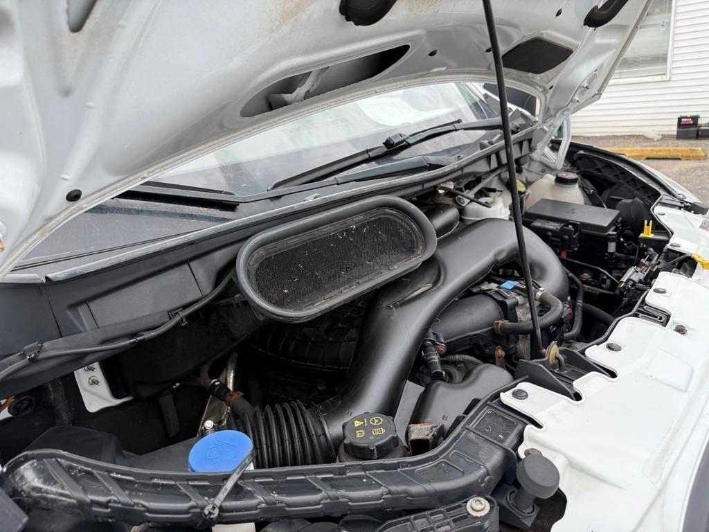 Ford Transit 250 Van Low Roof 60/40 Pass.130-in. WB 2016