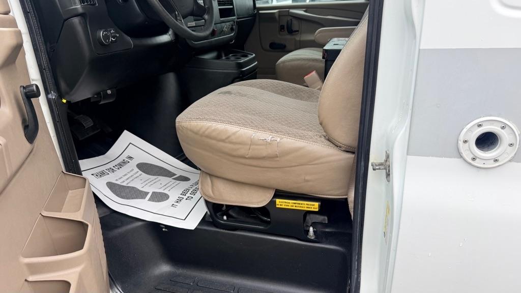 Chevrolet Express 2500 Cargo 2011