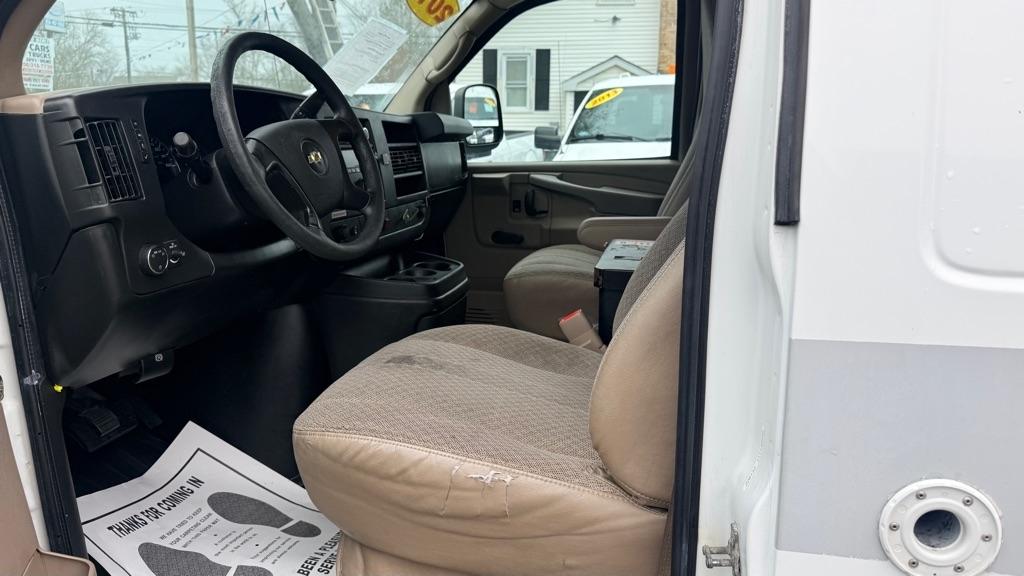 Chevrolet Express 2500 Cargo 2011