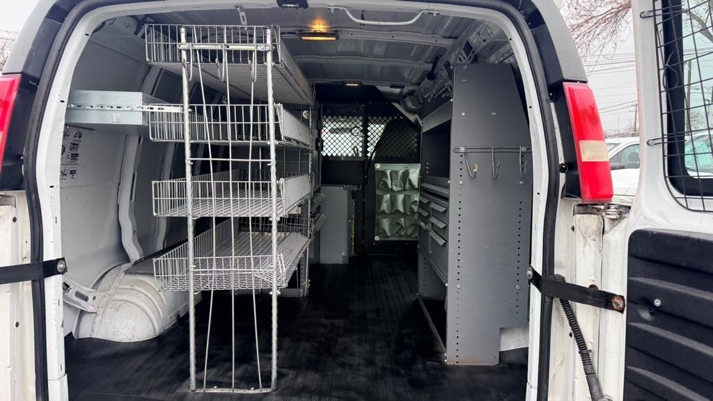 Chevrolet Express 2500 Cargo 2011