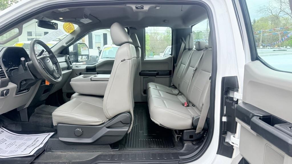 Ford F-250 SD XL SuperCab 4WD 2017