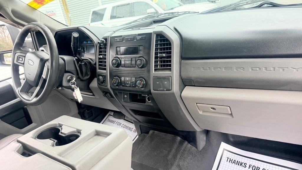 Ford F-250 SD XL SuperCab 4WD 2017