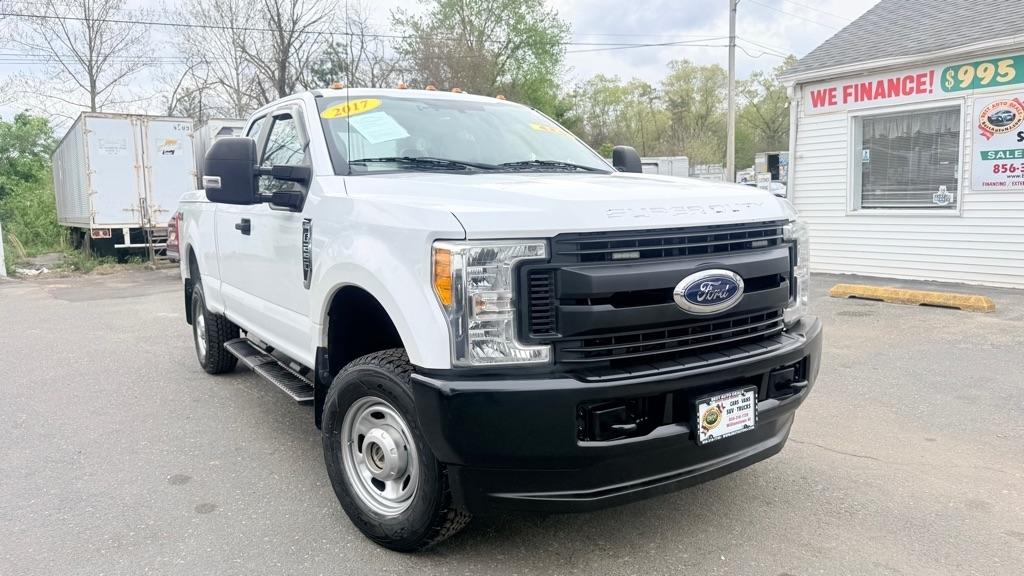 Ford F-250 SD XL SuperCab 4WD 2017