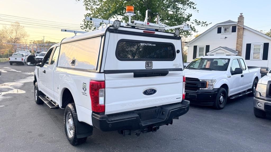 Ford F-250 SD XL SuperCab 4WD 2017