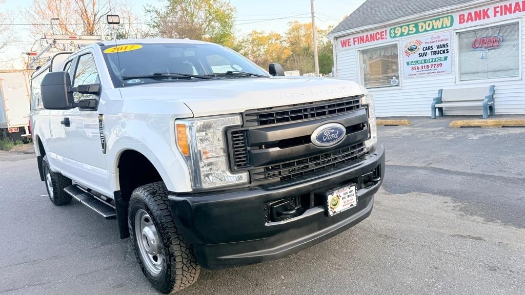 Ford F-250 SD XL SuperCab 4WD 2017