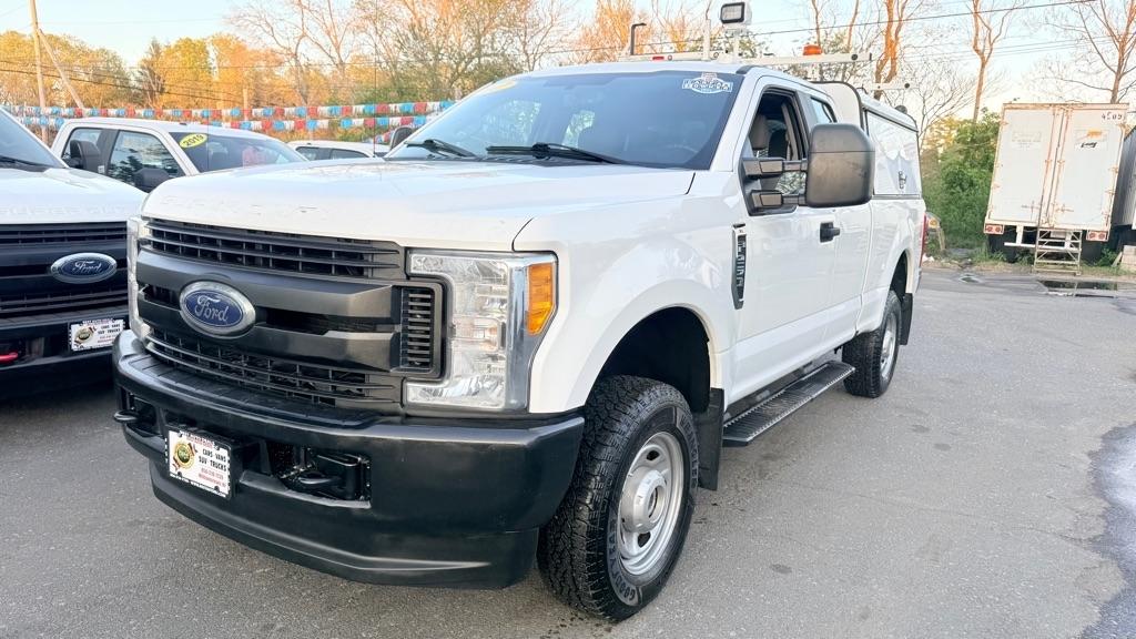 Ford F-250 SD XL SuperCab 4WD 2017