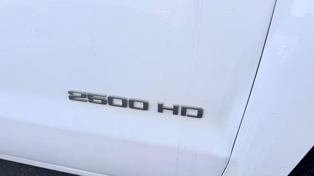 Chevrolet Silverado 2500HD Work Truck Crew Cab 4WD 2017
